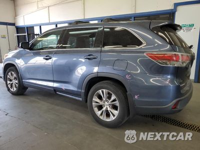 Drugie zdjęcie samochodu z przodu: 2015 TOYOTA HIGHLANDER LE VIN:5TDBKRFH5FS200222 - miniatura