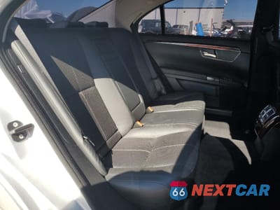 Zdjęcie 10 z 14 samochodu: 2007 MERCEDES-BENZ S 550 VIN:WDDNG71XX7A068385 - miniatura