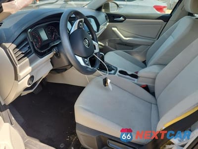 Zdjęcie 7 z 13 samochodu: 2019 VOLKSWAGEN JETTA S VIN:3VWC57BU0KM061126 - miniatura