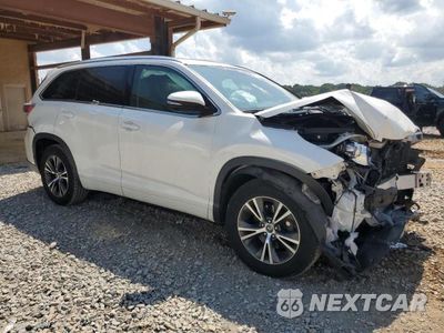 Czwarte zdjęcie samochodu z boku: 2016 TOYOTA HIGHLANDER XLE VIN:5TDKKRFH8GS503982 - miniatura