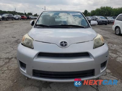Piąte zdjęcie samochodu w środku: 2010 TOYOTA SCION XD VIN:JTKKU4B49AJ053286 - miniatura