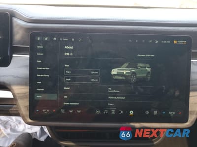 Zdjęcie 9 z 14 samochodu: 2022 RIVIAN R1S LAUNCH EDITION VIN:7PDSGABL2NN002627 - miniatura