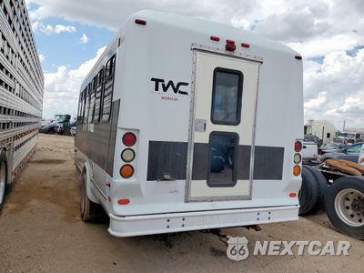 Drugie zdjęcie samochodu z przodu: 1998 FORD ECONOLINE E450 SUPER DUTY CUTAWAY VAN RV VIN:1FDXE40S8WHB77815 - miniatura