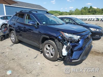 Czwarte zdjęcie samochodu z boku: 2025 TOYOTA RAV4 XLE VIN:2T3P1RFV8SW512459 - miniatura