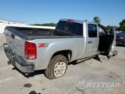 Trzecie zdjęcie samochodu z tyłu: 2014 GMC SIERRA K2500 SLE VIN:1GT120CG5EF147930 - miniatura