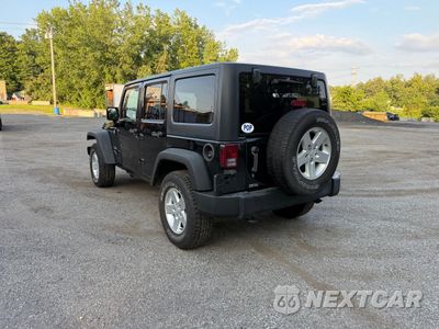 Trzecie zdjęcie samochodu z tyłu: 2015 JEEP WRANGLER UNLIMITED SPORT VIN:1C4BJWDG8FL502570 - miniatura