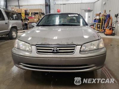 Piąte zdjęcie samochodu w środku: 2000 TOYOTA CAMRY VIN:4T1BF22K8YU107797 - miniatura