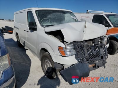 Czwarte zdjęcie samochodu z boku: 2017 NISSAN NV 1500 S VIN:1N6BF0KM7HN800300 - miniatura