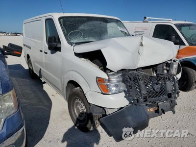 Czwarte zdjęcie samochodu z boku: 2017 NISSAN NV 1500 S VIN:1N6BF0KM7HN800300 - miniatura