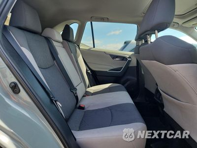 Zdjęcie 10 z 14 samochodu: 2021 TOYOTA RAV4 XLE VIN:2T3P1RFV2MC147815 - miniatura