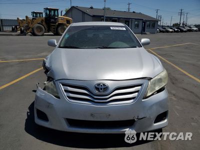 Piąte zdjęcie samochodu w środku: 2011 TOYOTA CAMRY BASE VIN:4T1BF3EK2BU774194 - miniatura