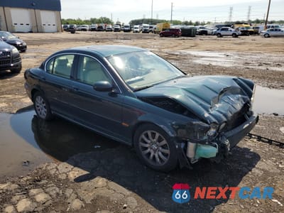 Czwarte zdjęcie samochodu z boku: 2002 JAGUAR X-TYPE 2.5 VIN:SAJEA51D92XC59070 - miniatura