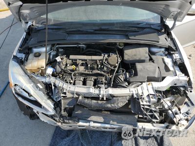 Zdjęcie 11 z 14 samochodu: 2016 FORD FOCUS TITANIUM VIN:1FADP3N21GL256428 - miniatura