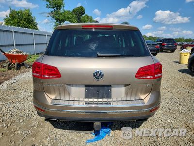 Zdjęcie 6 z 14 samochodu: 2016 VOLKSWAGEN TOUAREG SPORT VIN:WVGEF9BP8GD003925 - miniatura