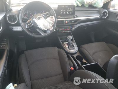 Zdjęcie 8 z 12 samochodu: 2019 KIA FORTE FE VIN:3KPF24AD9KE099019 - miniatura