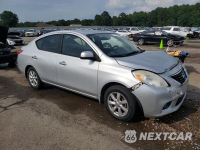 Czwarte zdjęcie samochodu z boku: 2012 NISSAN VERSA S VIN:3N1CN7AP2CL891129 - miniatura