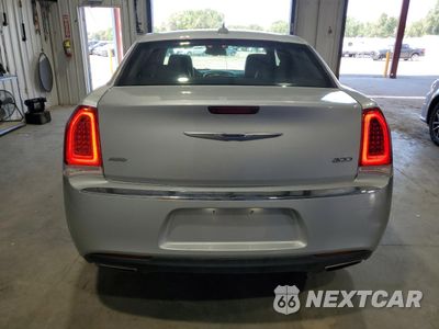 Zdjęcie 6 z 15 samochodu: 2020 CHRYSLER 300 LIMITED VIN:2C3CCAKG6LH128588 - miniatura