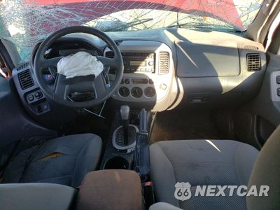 Zdjęcie 8 z 13 samochodu: 2006 FORD ESCAPE XLT VIN:1FMYU93106KA22654 - miniatura