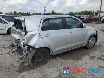 Trzecie zdjęcie samochodu z tyłu: 2010 TOYOTA SCION XD VIN:JTKKU4B49AJ053286 - miniatura