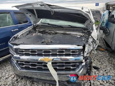 Piąte zdjęcie samochodu w środku: 2017 CHEVROLET SILVERADO K1500 LTZ VIN:3GCUKSEC2HG336573 - miniatura
