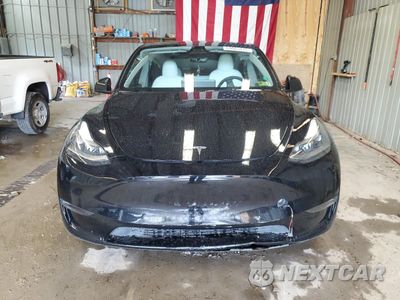 Piąte zdjęcie samochodu w środku: 2022 TESLA MODEL Y VIN:7SAYGDEF2NF468116 - miniatura