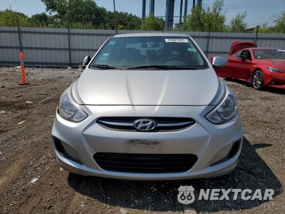 Piąte zdjęcie samochodu w środku: 2017 HYUNDAI ACCENT SE VIN:KMHCT4AE2HU269297 - miniatura
