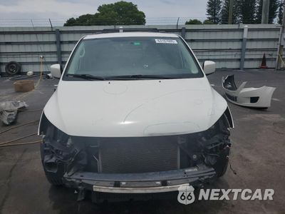 Piąte zdjęcie samochodu w środku: 2012 VOLKSWAGEN ROUTAN SE VIN:2C4RVABG3CR391969 - miniatura