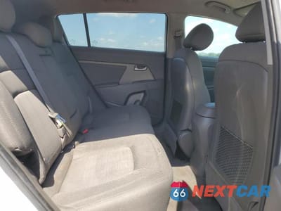 Zdjęcie 11 z 13 samochodu: 2013 KIA SPORTAGE BASE VIN:KNDPB3A27D7366562 - miniatura