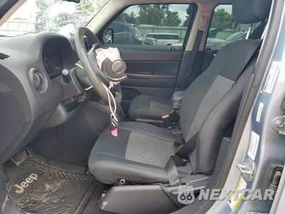 Zdjęcie 7 z 12 samochodu: 2013 JEEP PATRIOT SPORT VIN:1C4NJRBB1DD243059 - miniatura