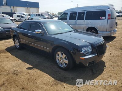 Czwarte zdjęcie samochodu z boku: 2005 CHRYSLER 300C VIN:2C3JK63H75H639468 - miniatura