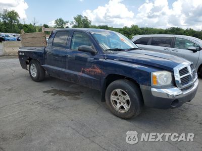 Czwarte zdjęcie samochodu z boku: 2005 DODGE DAKOTA QUAD SLT VIN:1D7HW48NX5S228128 - miniatura