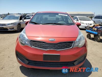 Piąte zdjęcie samochodu w środku: 2012 KIA RIO LX VIN:KNADM4A37C6091093 - miniatura