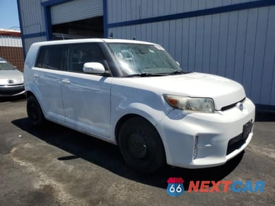 Czwarte zdjęcie samochodu z boku: 2013 TOYOTA SCION XB VIN:JTLZE4FEXDJ047267 - miniatura
