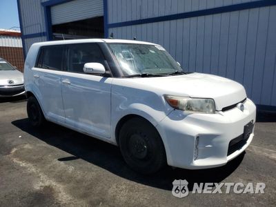 Czwarte zdjęcie samochodu z boku: 2013 TOYOTA SCION XB VIN:JTLZE4FEXDJ047267 - miniatura