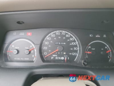 Zdjęcie 9 z 12 samochodu: 2004 FORD CROWN VICTORIA LX VIN:2FAFP74W34X118845 - miniatura