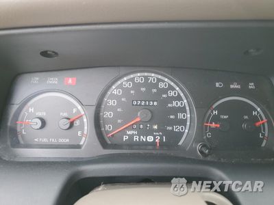 Zdjęcie 9 z 12 samochodu: 2004 FORD CROWN VICTORIA LX VIN:2FAFP74W34X118845 - miniatura