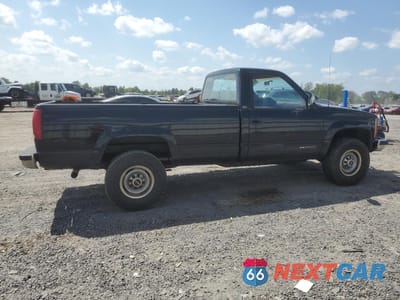 Trzecie zdjęcie samochodu z tyłu: 1990 GMC SIERRA K2500 VIN:1GTGK24K6LE504222 - miniatura