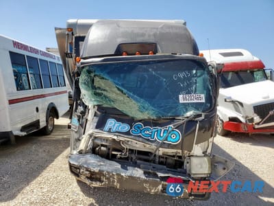 Piąte zdjęcie samochodu w środku: 2011 ISUZU NPR VIN:JALC4W161B7000993 - miniatura