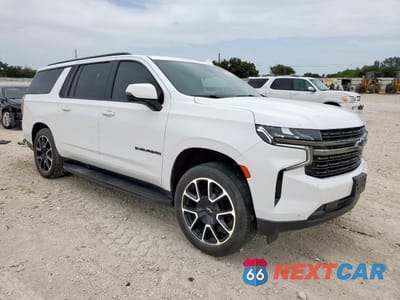 Czwarte zdjęcie samochodu z boku: 2022 CHEVROLET SUBURBAN C1500 RST VIN:1GNSCEKD7NR273282 - miniatura
