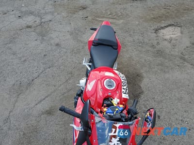 Piąte zdjęcie samochodu w środku: 2024 HONDA CBR650 R VIN:MLHRH1555R5001555 - miniatura