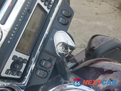 Zdjęcie 8 z 9 samochodu: 2006 HARLEY-DAVIDSON FLHTCUI VIN:1HD1FCW136Y664922 - miniatura