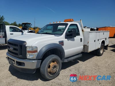 Drugie zdjęcie samochodu z przodu: 2010 FORD F550 SUPER DUTY UTILITY / SERVICE TRUCK VIN:1FDAF5HRXAEA57597 - miniatura