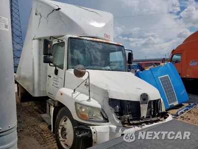 Czwarte zdjęcie samochodu z boku: 2010 HINO HINO 238 - TRUCKS VIN:5PVND8JT3A4S50781 - miniatura