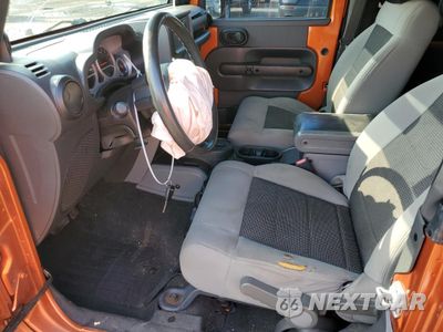 Zdjęcie 7 z 14 samochodu: 2010 JEEP WRANGLER SPORT VIN:1J4AA2D13AL196574 - miniatura