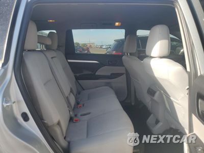 Zdjęcie 11 z 16 samochodu: 2019 TOYOTA HIGHLANDER LE VIN:5TDBZRFHXKS738761 - miniatura