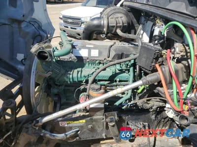 Zdjęcie 7 z 10 samochodu: 2025 VOLVO VN VNL VIN:4V4NC9EH8SN668168 - miniatura