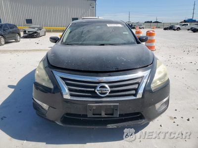 Piąte zdjęcie samochodu w środku: 2015 NISSAN ALTIMA 2.5 VIN:1N4AL3AP6FN362912 - miniatura