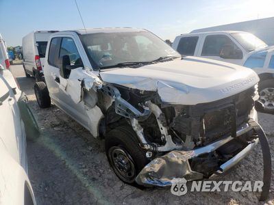 Czwarte zdjęcie samochodu z boku: 2018 FORD F350 SUPER DUTY VIN:1FD8X3A64JEC67600 - miniatura