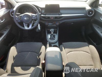 Zdjęcie 8 z 13 samochodu: 2019 KIA FORTE FE VIN:3KPF24AD9KE018892 - miniatura