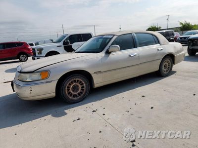 1999 LINCOLN TOWN CAR CARTIER 1LNHM83W0XY607285 - główne zdjęcie licytacji z USA - miniatura